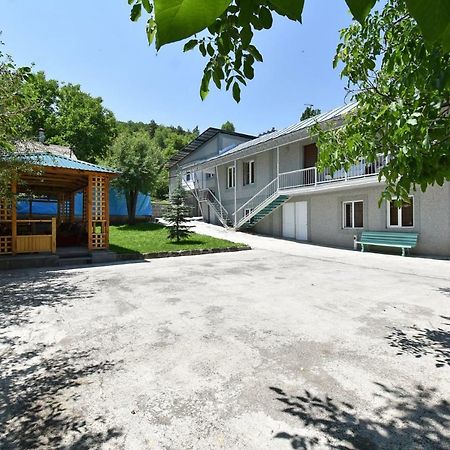 Guest House Arsan Tsaghkadzor Ngoại thất bức ảnh