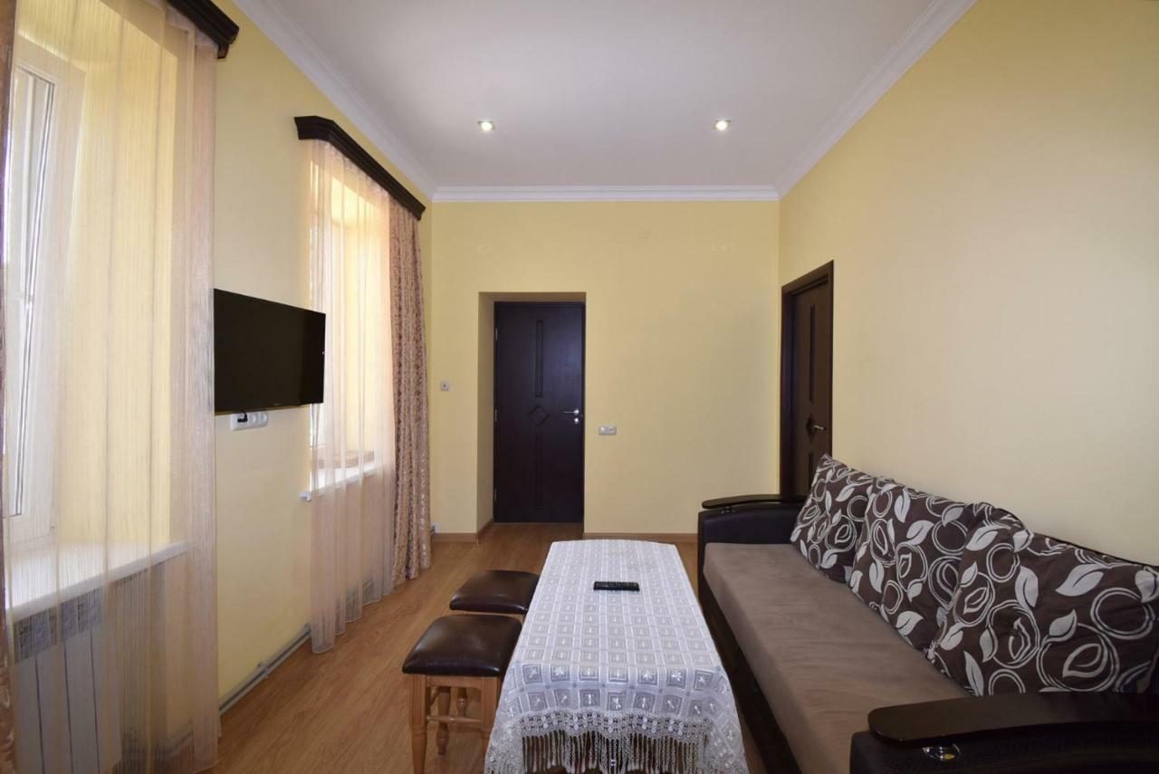 Guest House Arsan Tsaghkadzor Ngoại thất bức ảnh