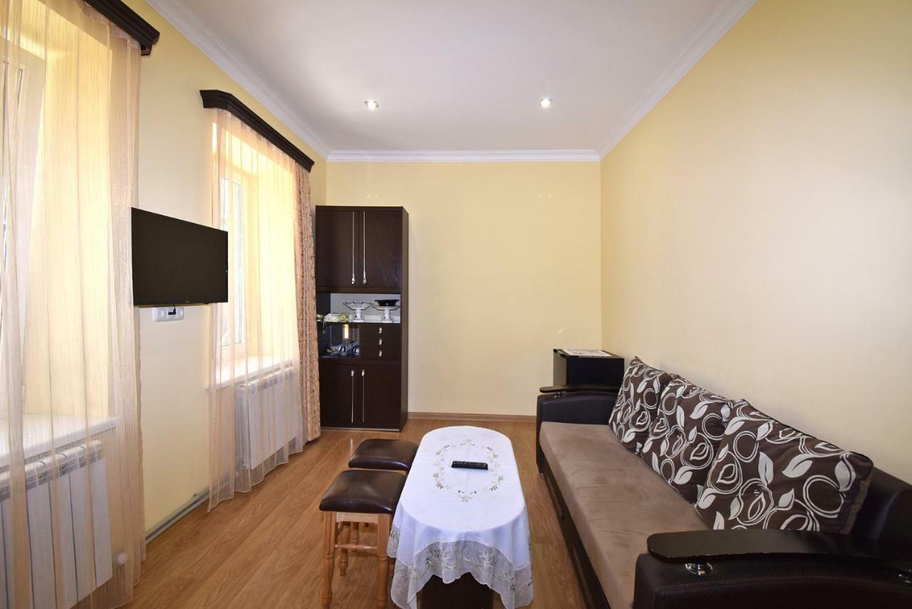 Guest House Arsan Tsaghkadzor Ngoại thất bức ảnh